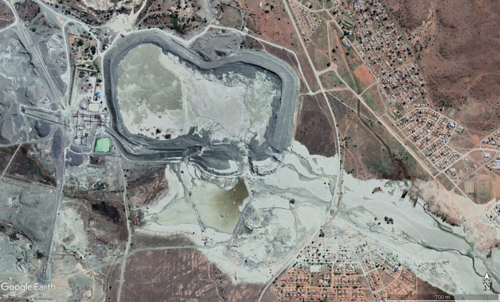 Il crollo della discarica mineraria di Jagersfontein in Sud Africa - 2022